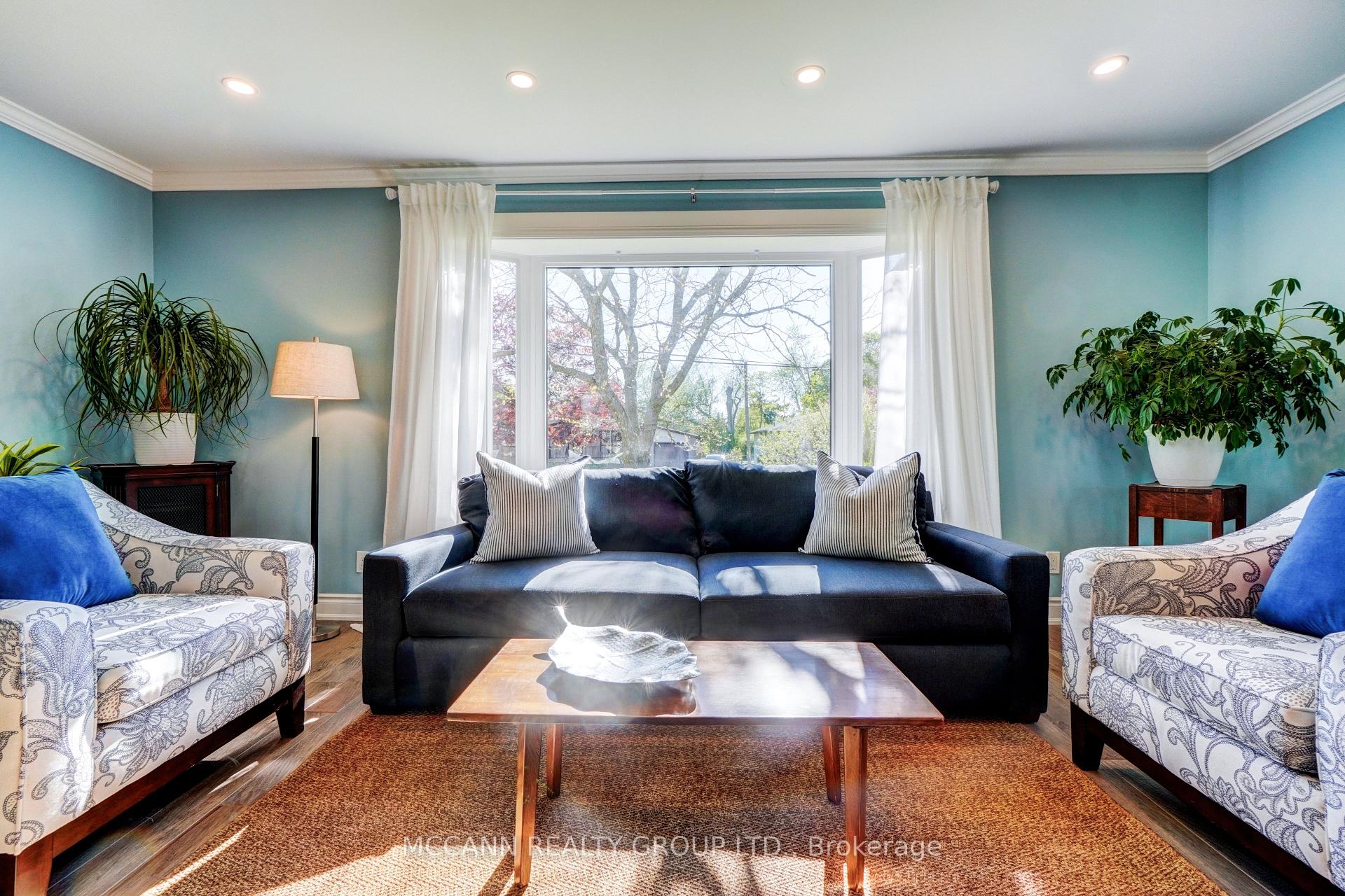 Photo 4 of 29 Third Avenue N, Uxbridge — HOMEH