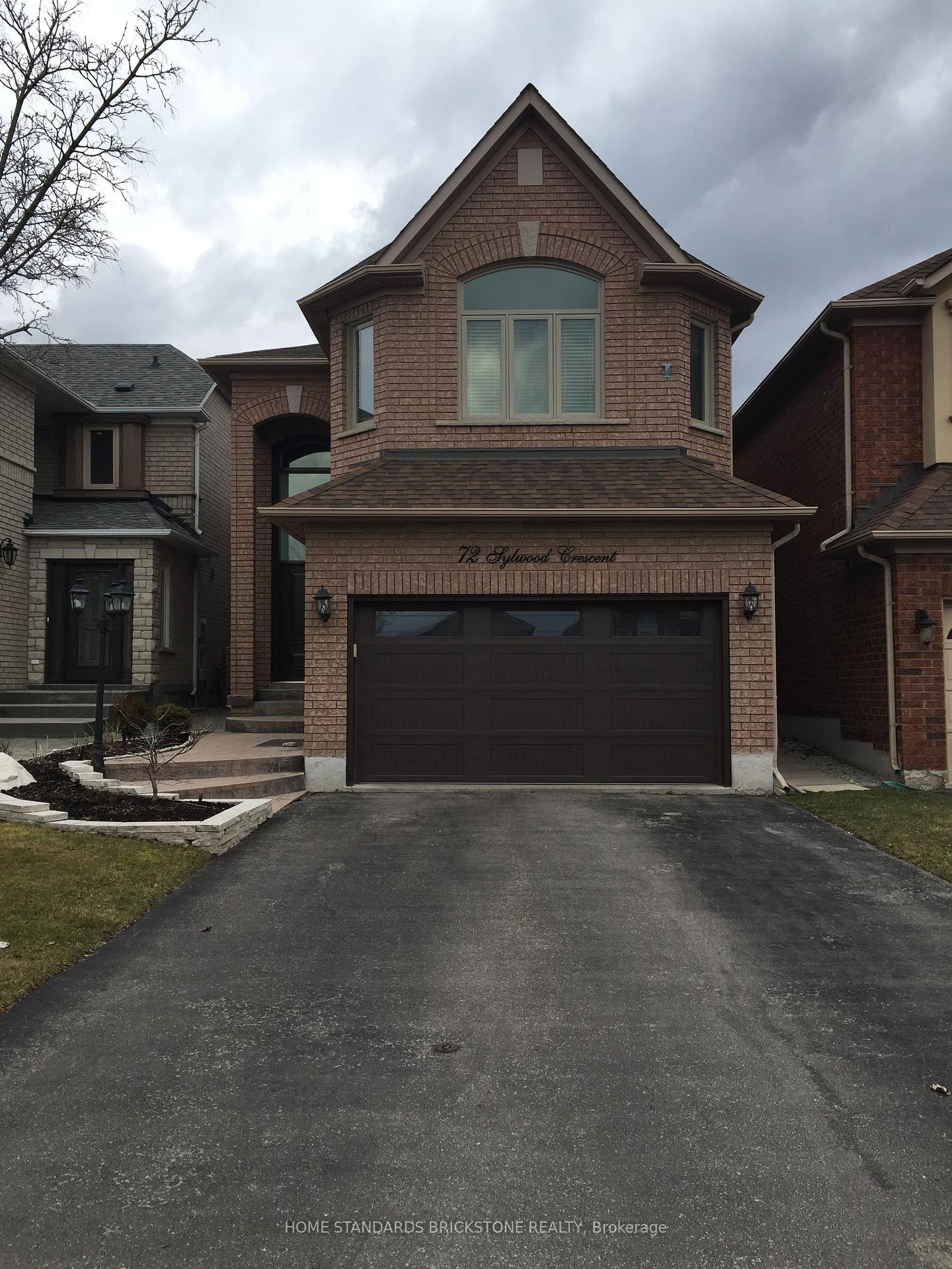 Photo 1 of 72 Sylwood Crescent, Vaughan, Maple — HOMEH
