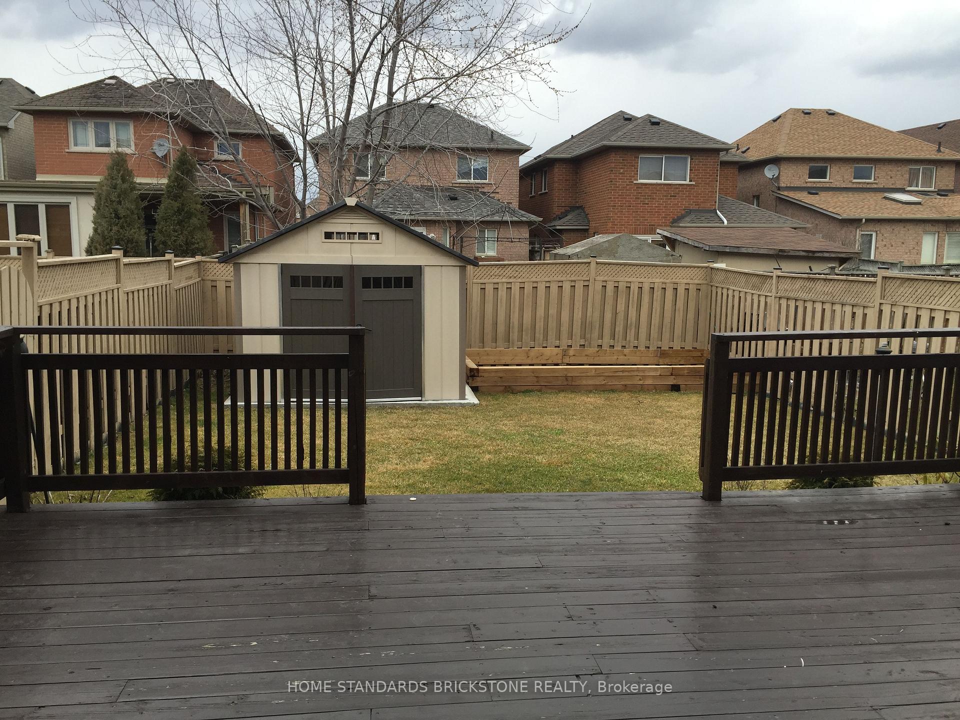 Photo 2 of 72 Sylwood Crescent, Vaughan, Maple — HOMEH