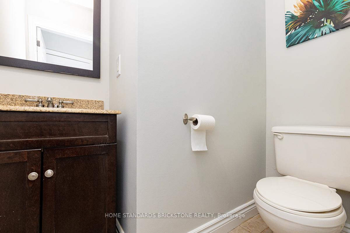 Photo 24 of 72 Sylwood Crescent, Vaughan, Maple — HOMEH