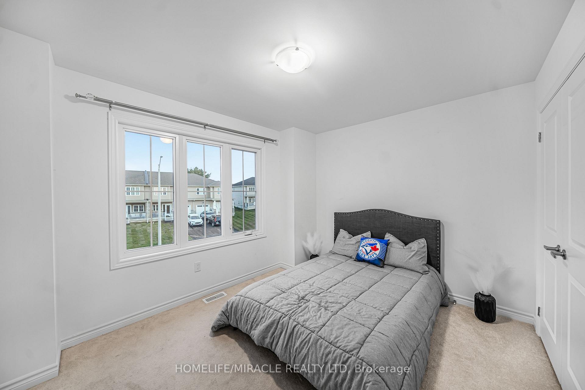 Photo 28 of 23 Lincoln Drive, Belleville, Belleville Ward — HOMEH