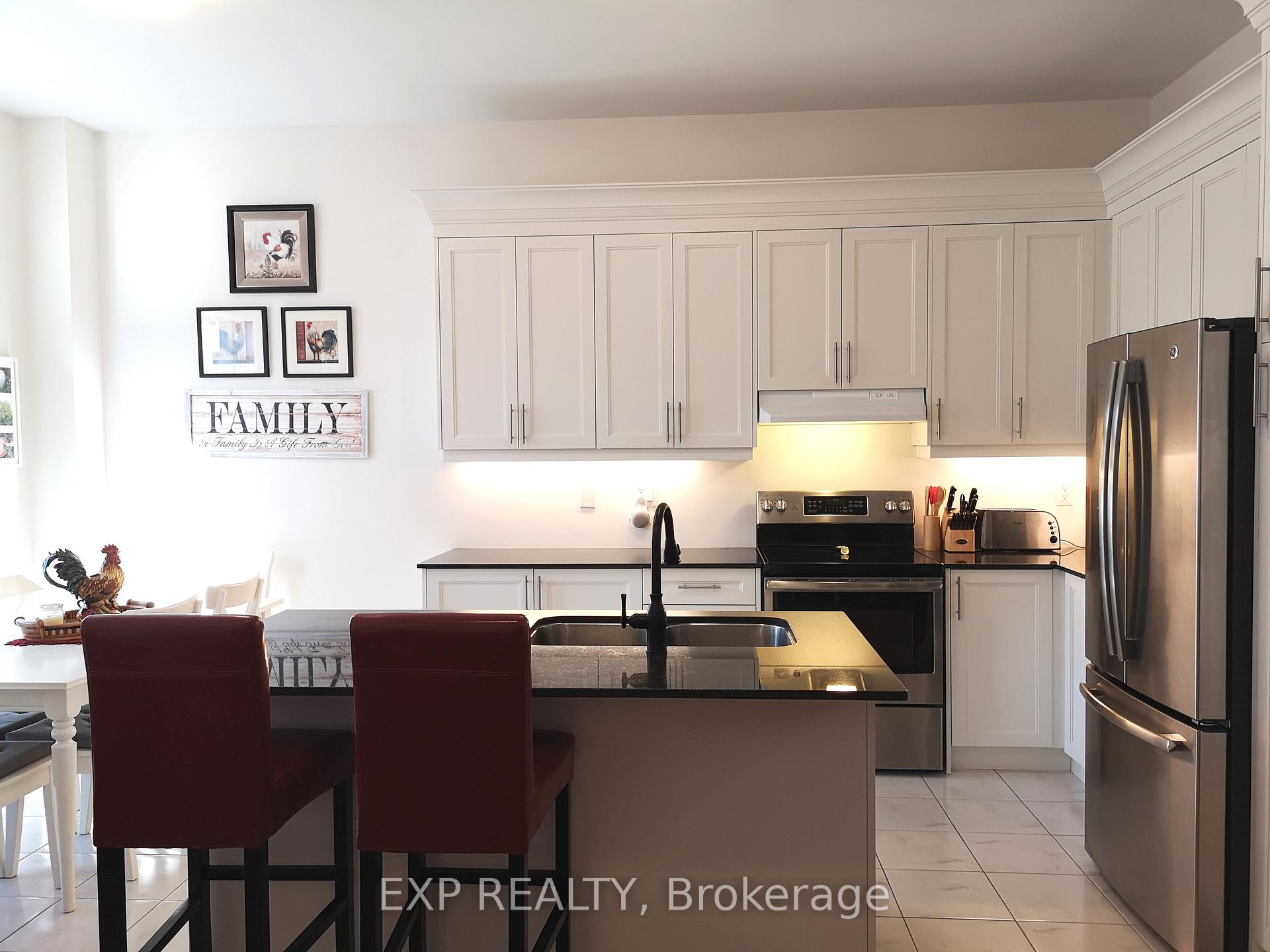 Photo 5 of 22 Farwell Avenue, Wasaga Beach — HOMEH