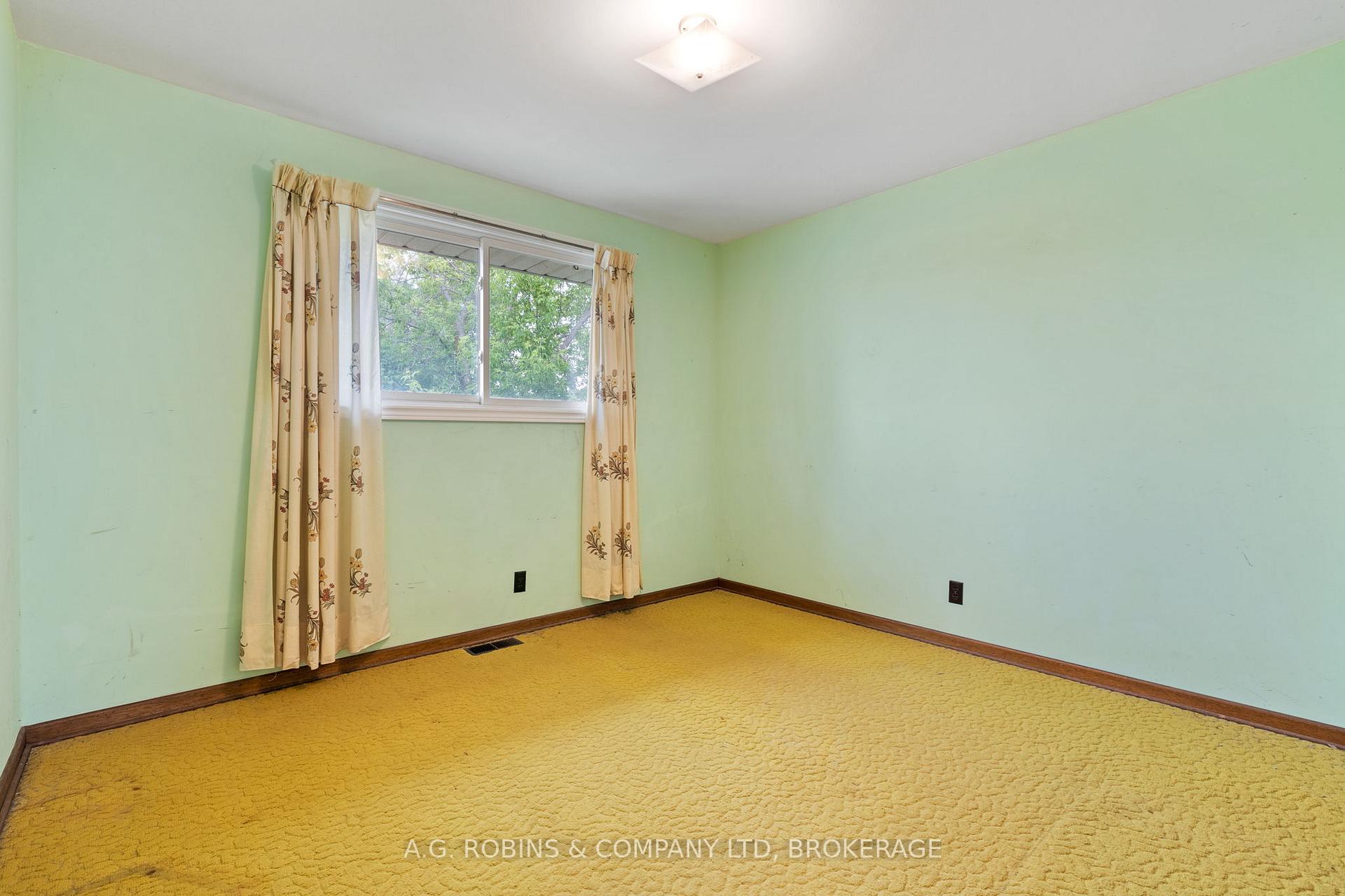 Photo 10 of 13041 Lakeshore Road, Wainfleet, Lakeshore — HOMEH
