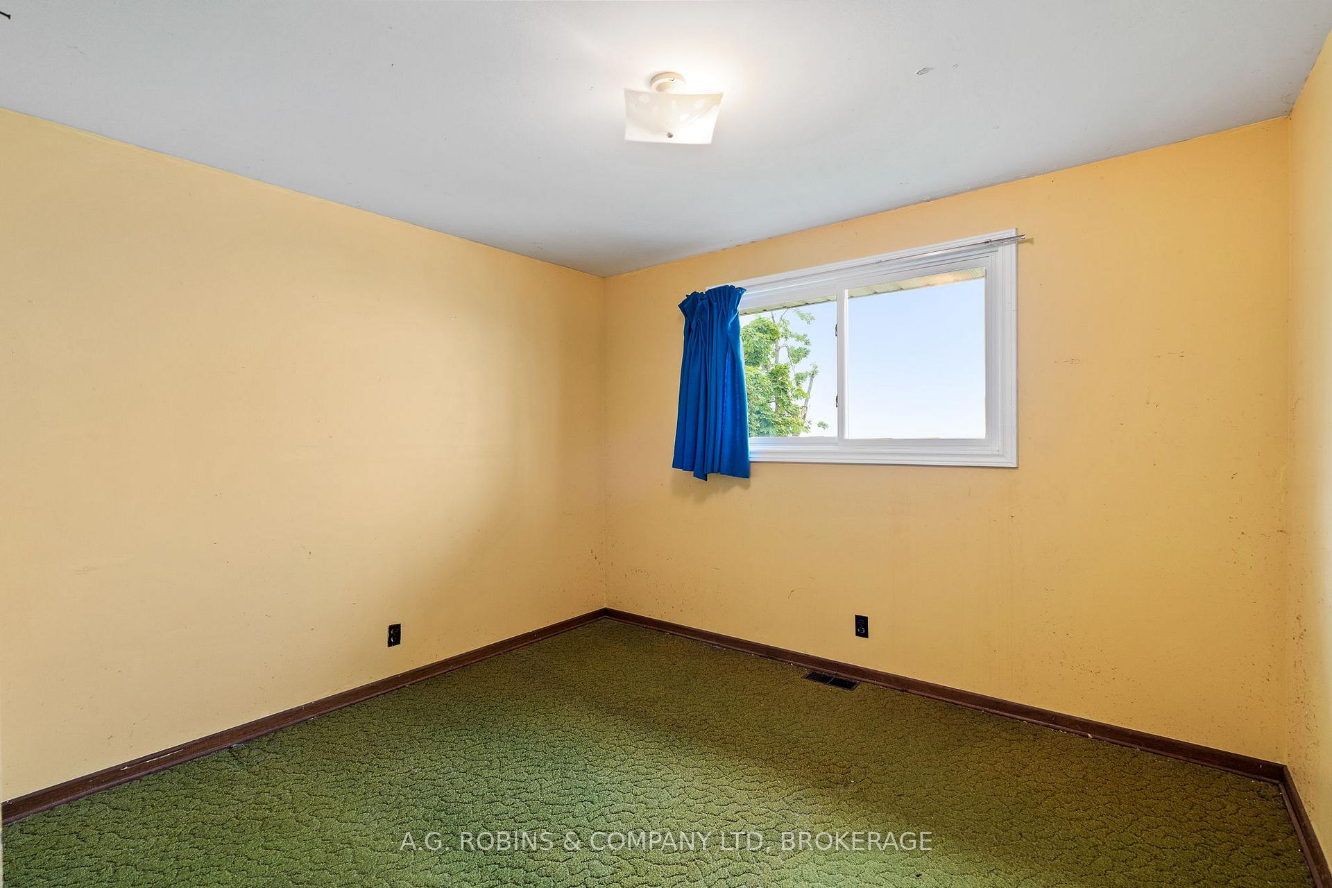 Photo 11 of 13041 Lakeshore Road, Wainfleet, Lakeshore — HOMEH