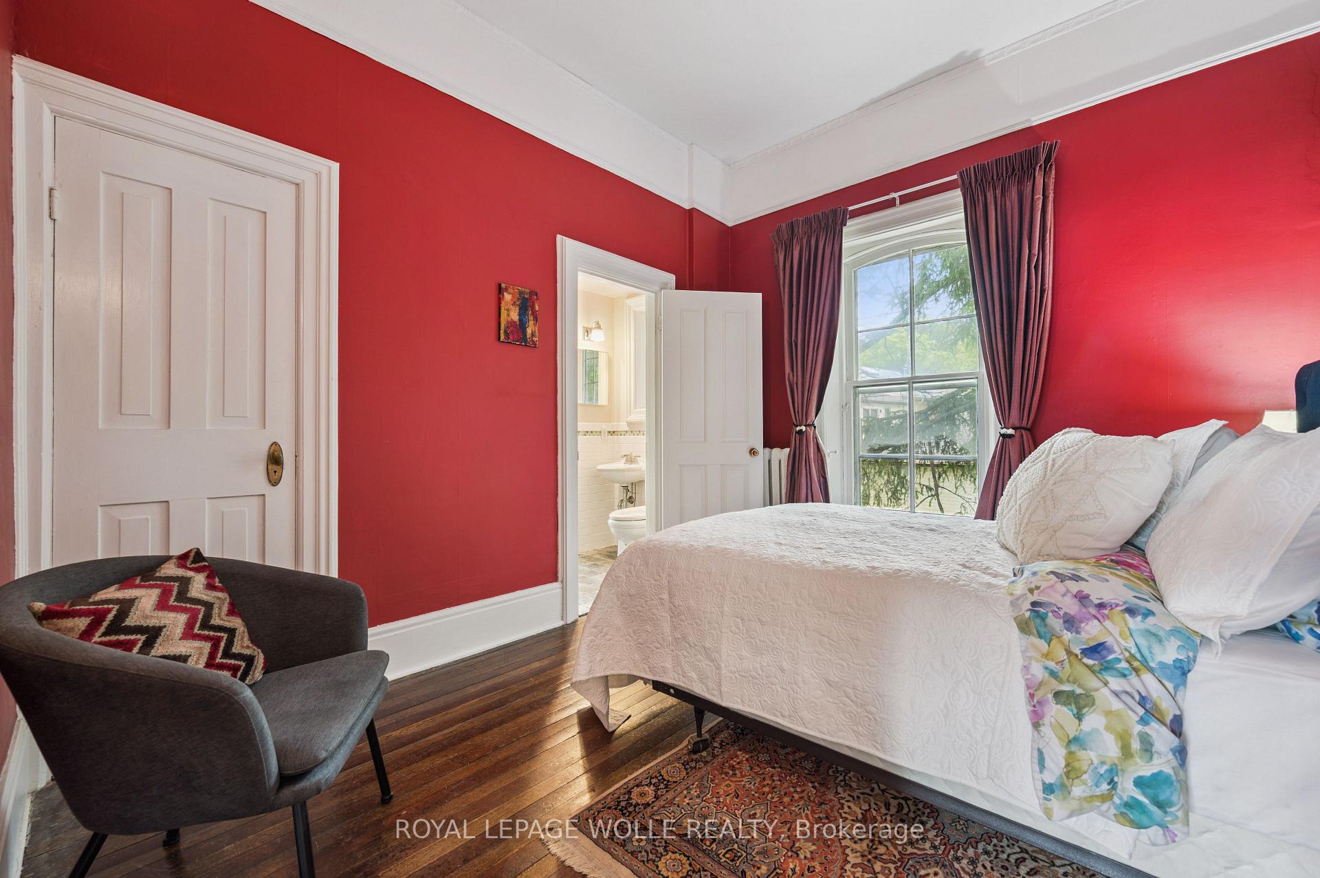 Photo 22 of 88 William Street W, Waterloo — HOMEH