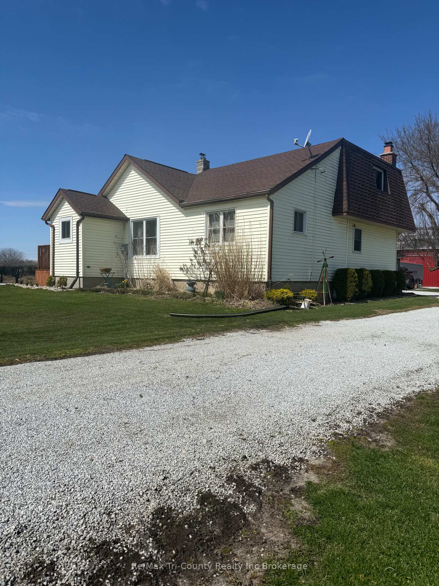 Photo 23 of 23482 Queens Line, West Elgin, Rural West Elgin — HOMEH