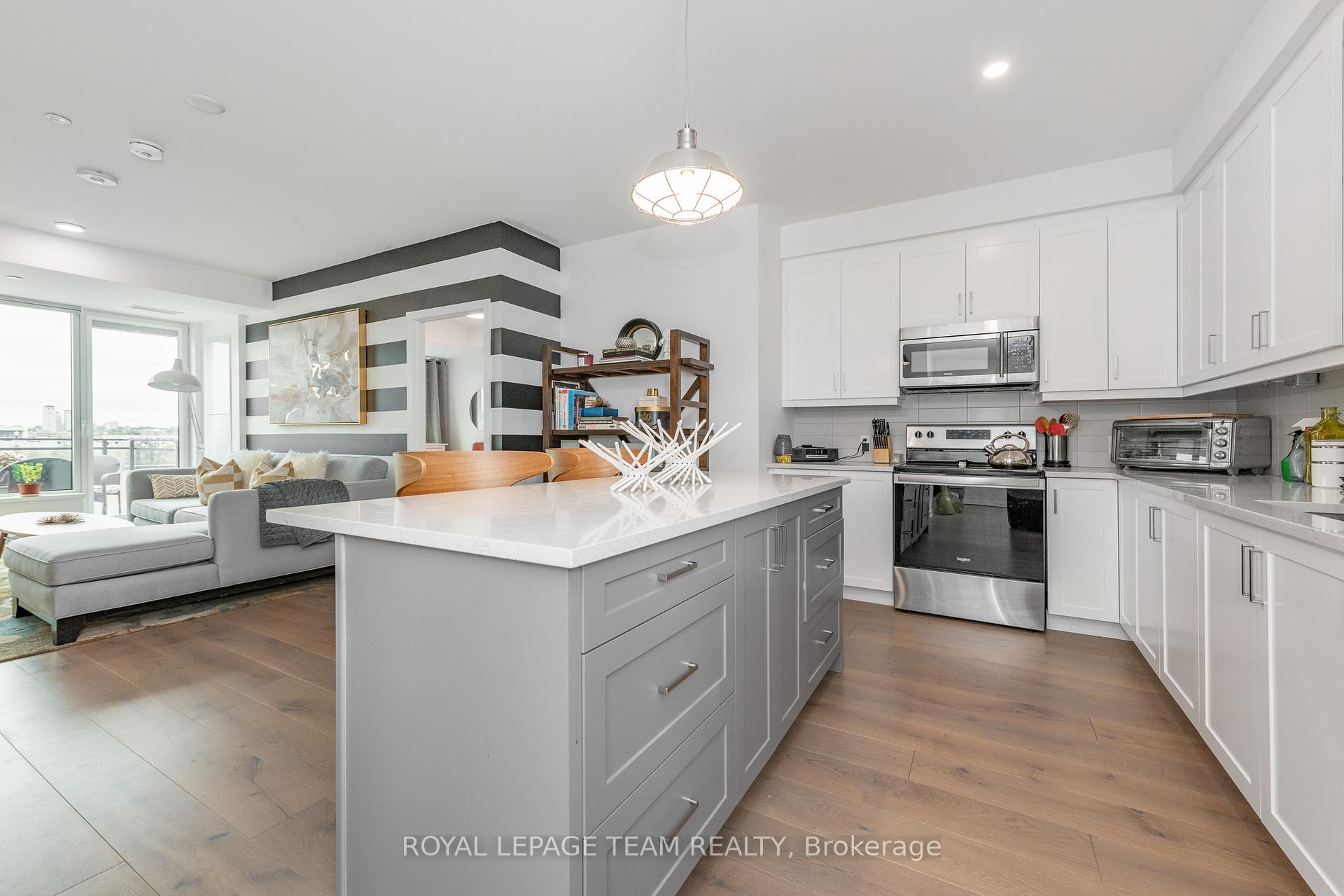 Photo 3 of Unit 513, 320 Miwate, Ottawa, Mechanicsville — HOMEH