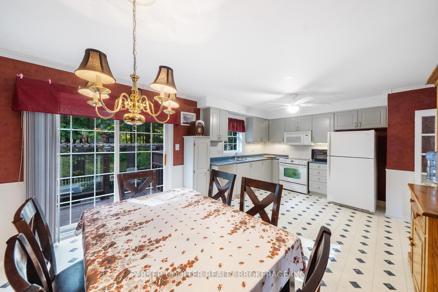 Photo 13 of 73 Timberland Crescent, Wasaga Beach — HOMEH