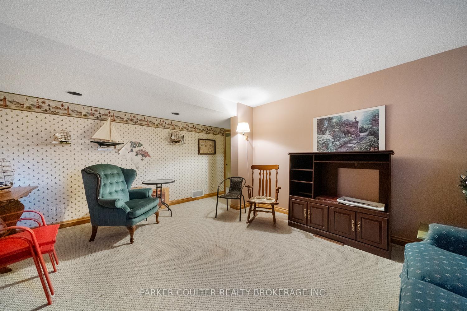 Photo 22 of 73 Timberland Crescent, Wasaga Beach — HOMEH