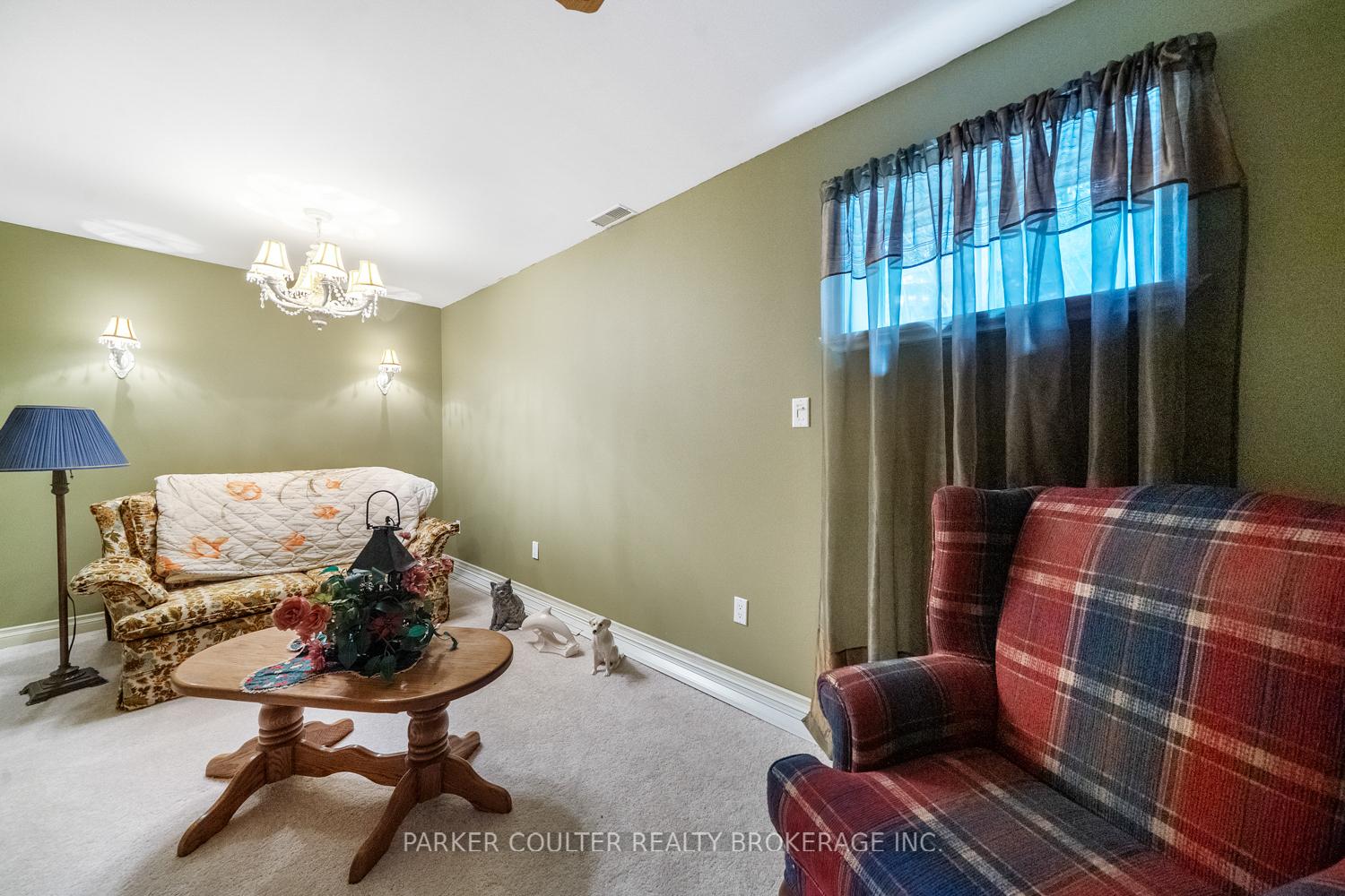 Photo 23 of 73 Timberland Crescent, Wasaga Beach — HOMEH