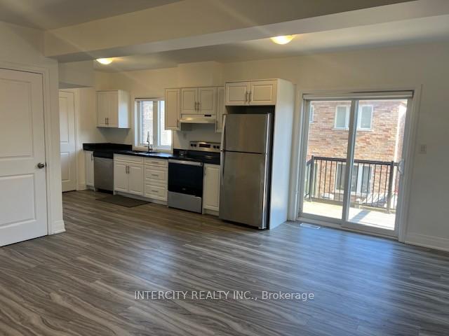 Photo 3 of Unit Lower, 81 Vedette Way, Vaughan, East Woodbridge — HOMEH