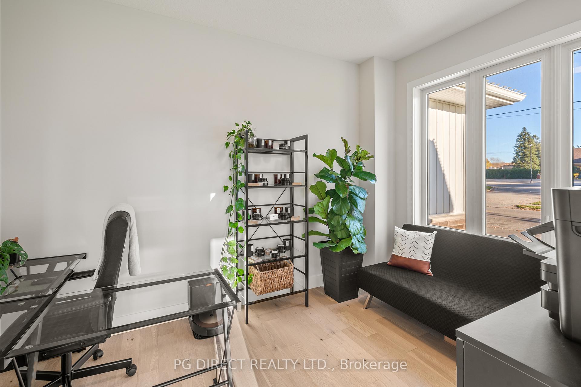 Photo 4 of 131 Main Street, West Elgin, West Lorne — HOMEH