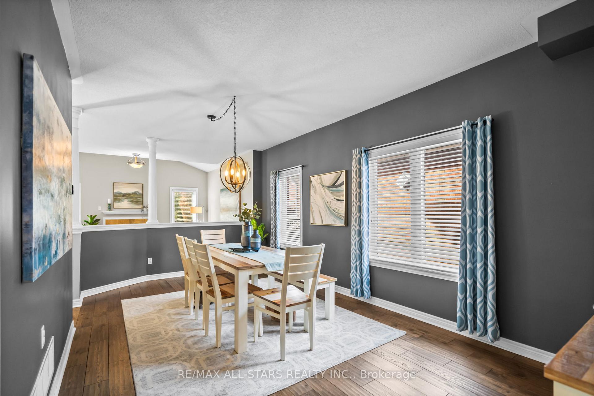 Photo 5 of 22 Brownscombe Crescent, Uxbridge — HOMEH