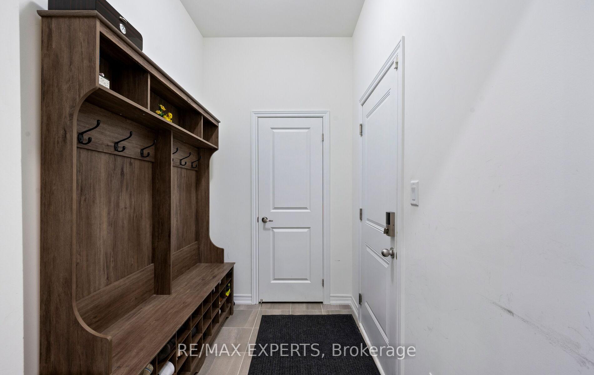 Photo 21 of 58 Bellefond Street, Vaughan, Kleinburg — HOMEH