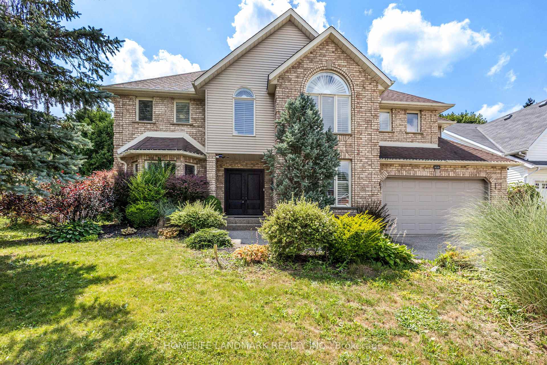 Photo 2 of 525 Leighland Drive, Waterloo — HOMEH