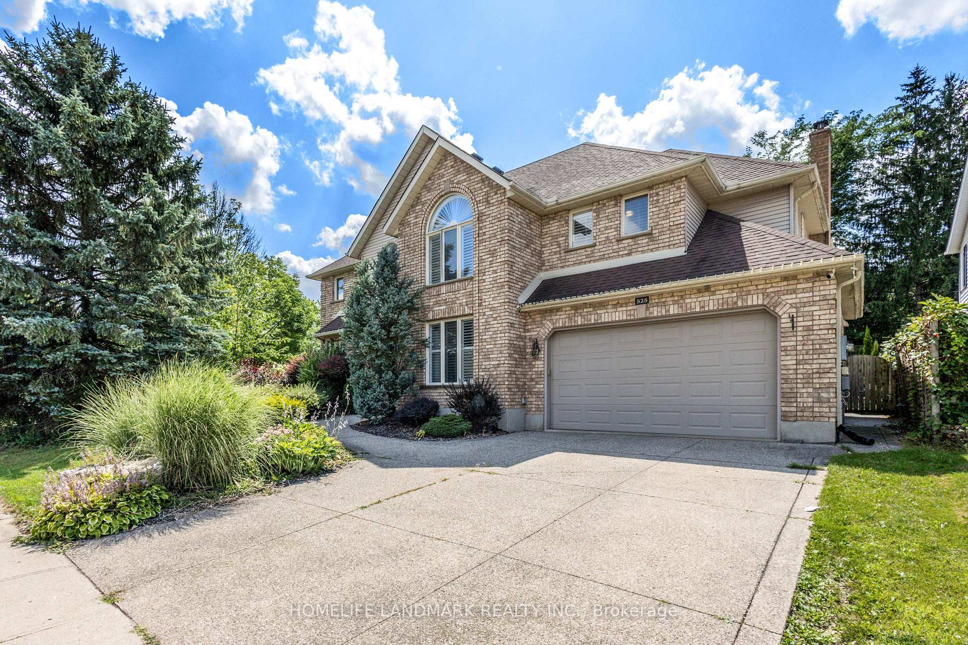 Photo 3 of 525 Leighland Drive, Waterloo — HOMEH