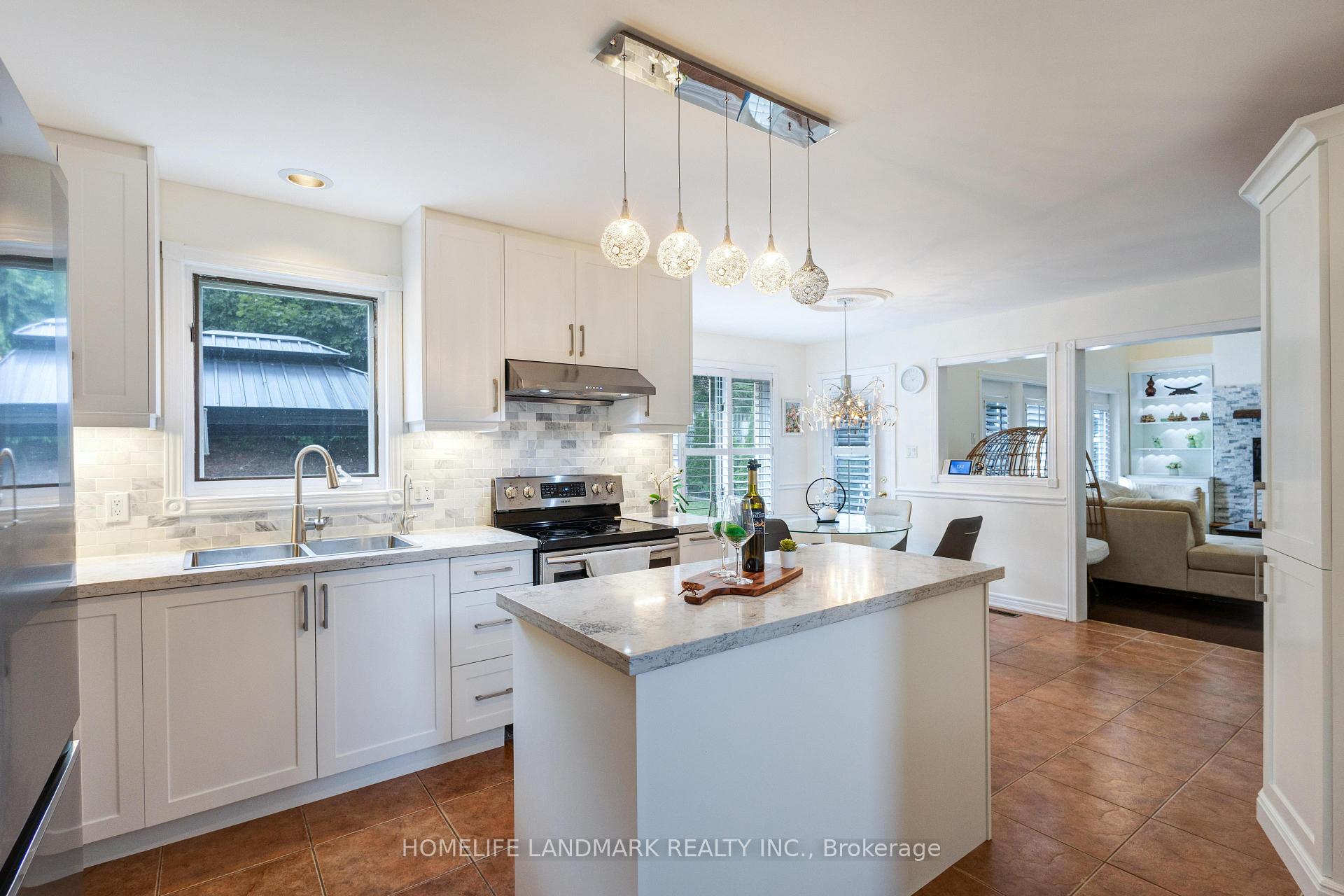 Photo 9 of 525 Leighland Drive, Waterloo — HOMEH