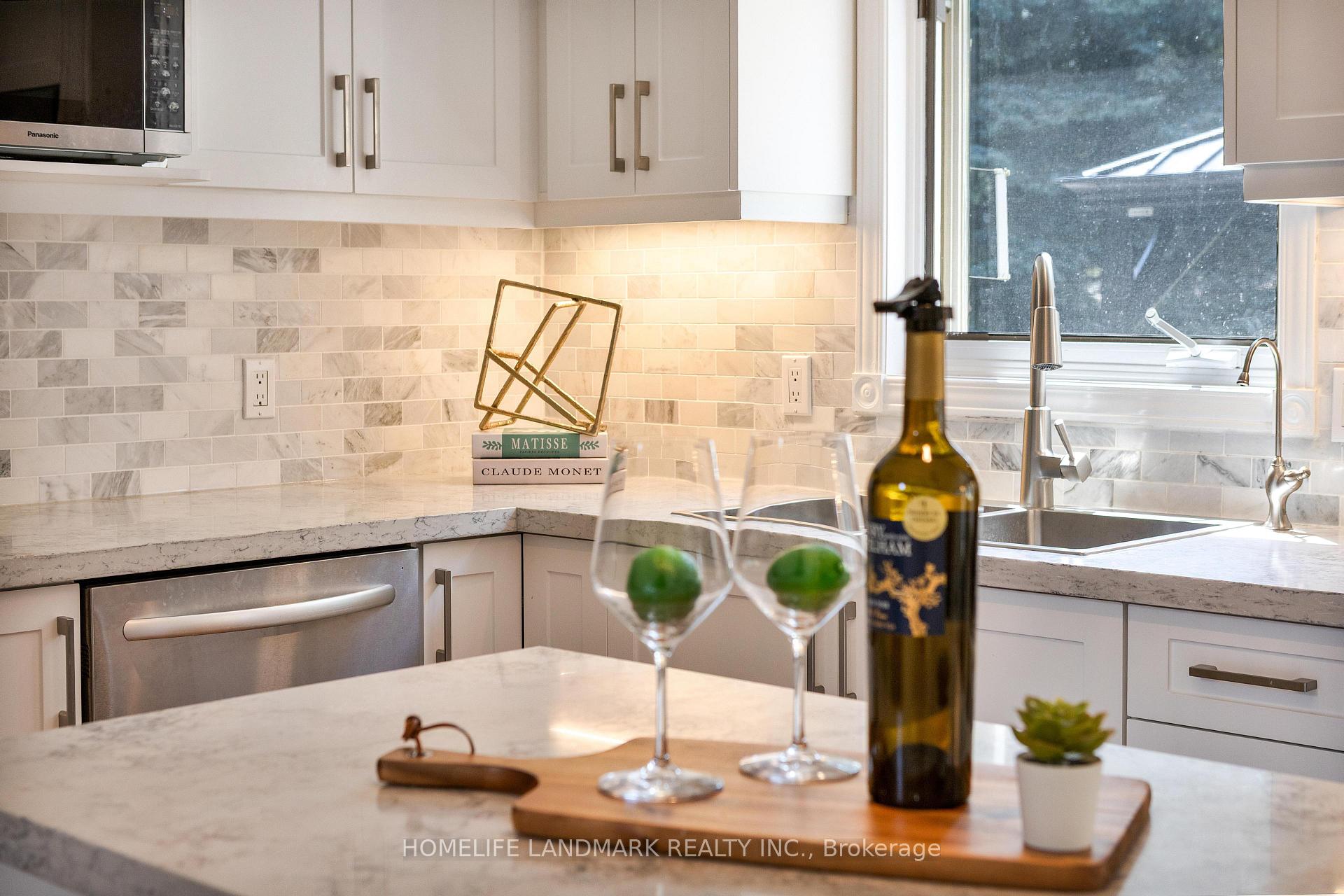 Photo 12 of 525 Leighland Drive, Waterloo — HOMEH