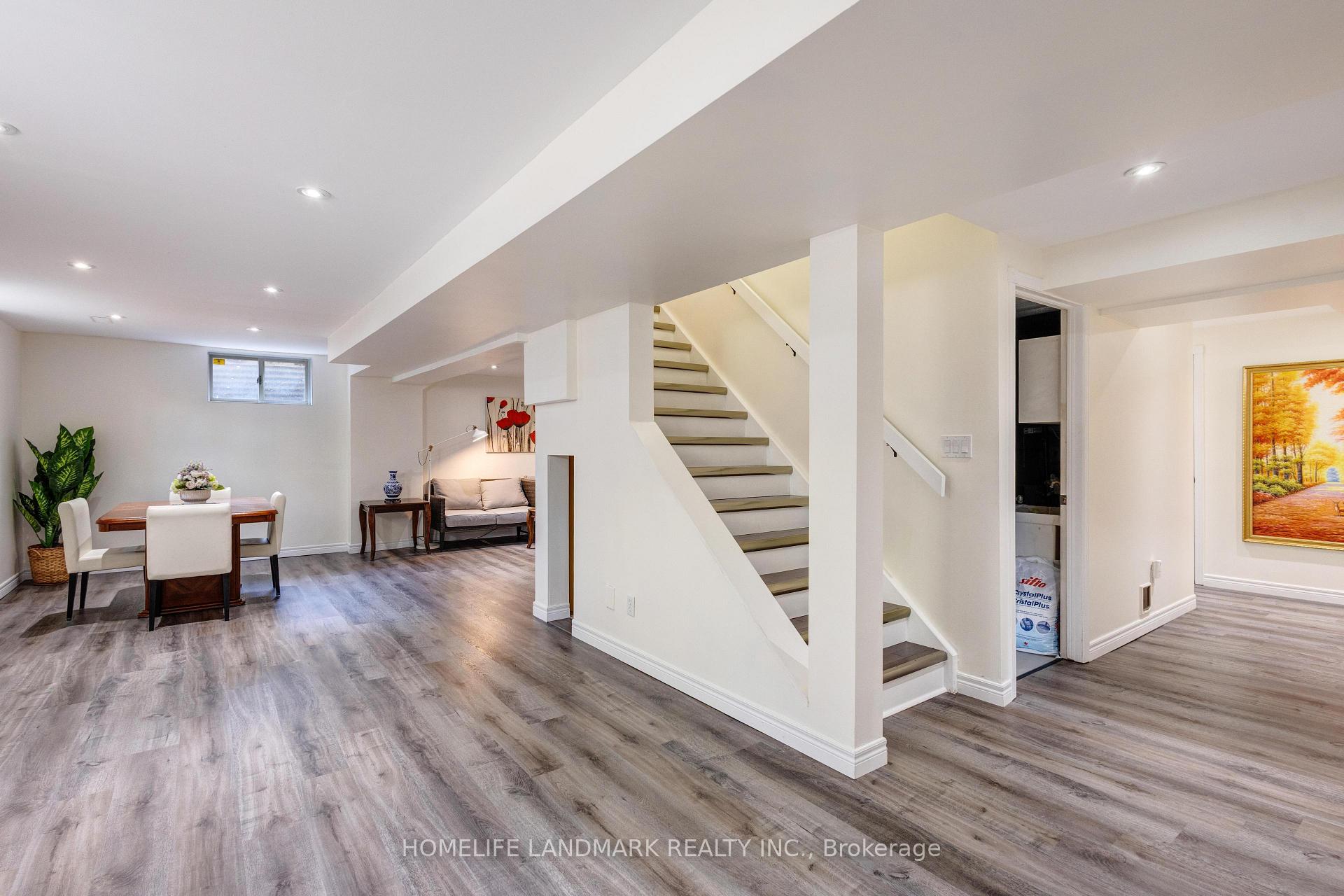 Photo 38 of 525 Leighland Drive, Waterloo — HOMEH