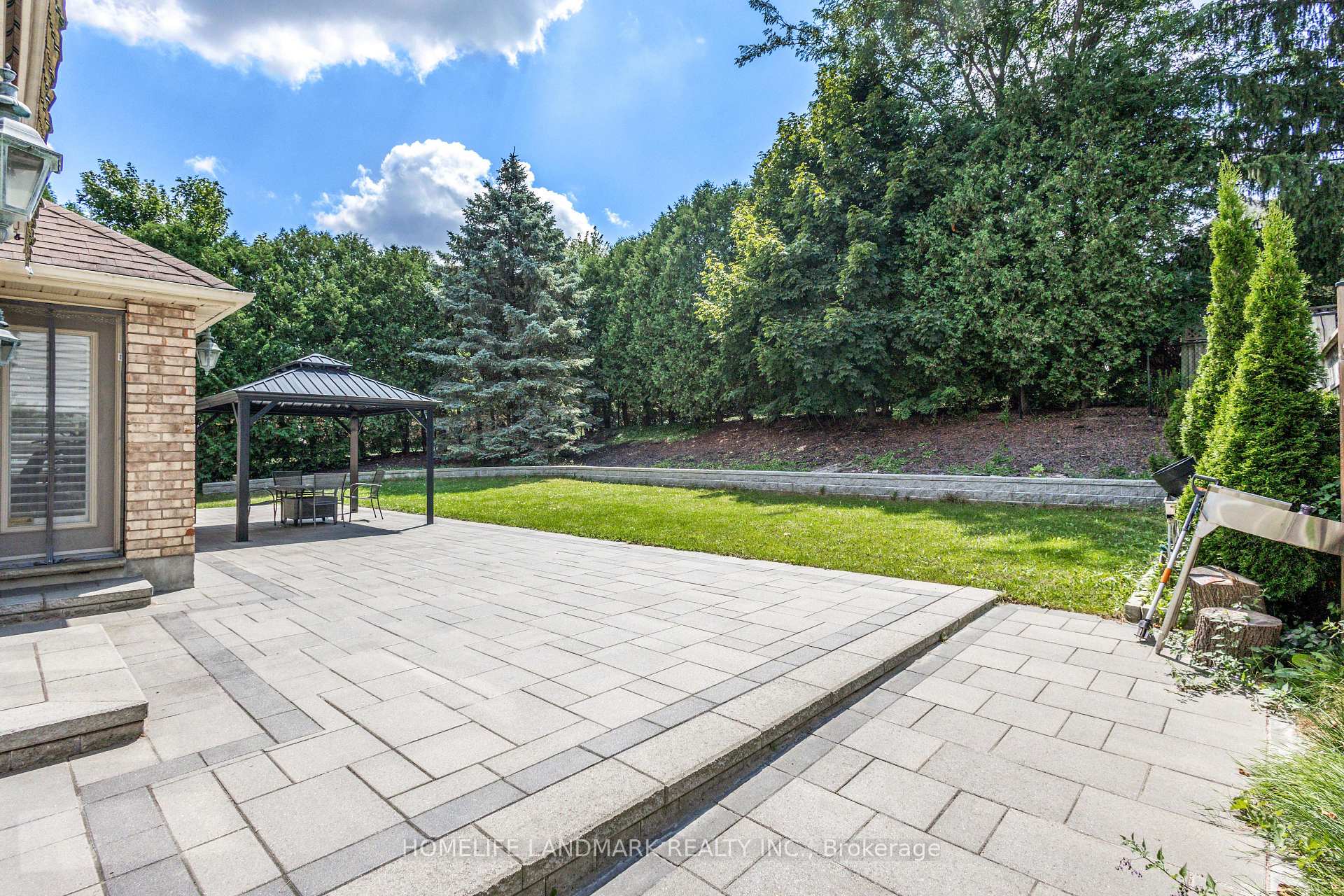 Photo 44 of 525 Leighland Drive, Waterloo — HOMEH