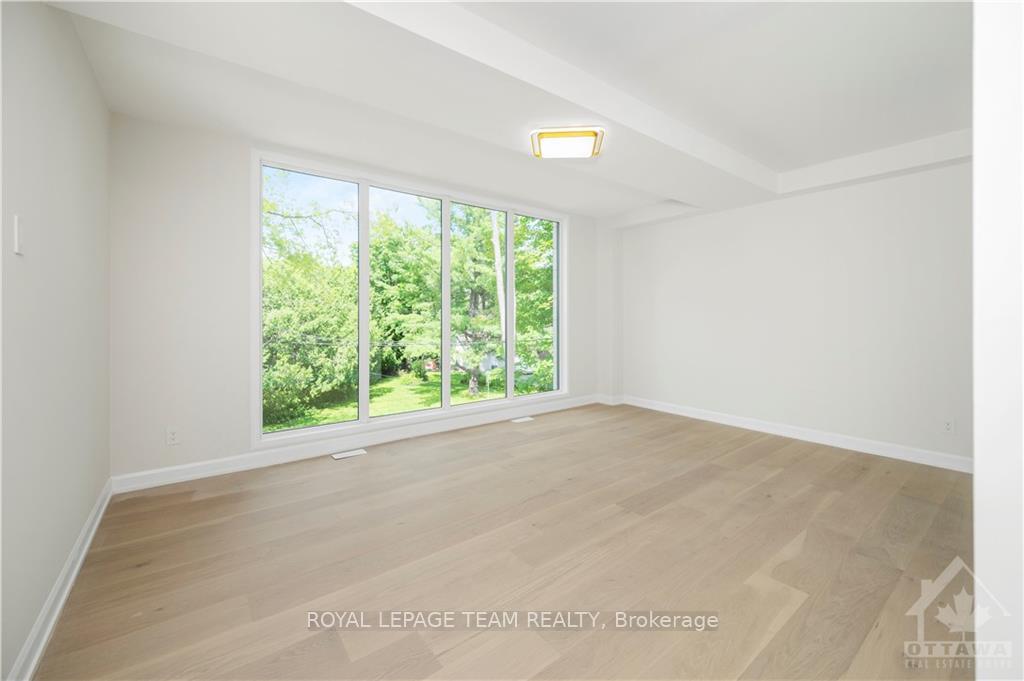 Photo 6 of 49 Rothwell Drive, Ottawa, Rothwell Heights — HOMEH