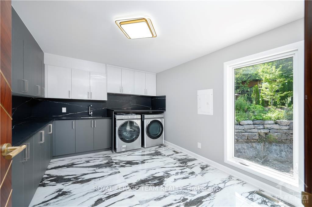Photo 15 of 49 Rothwell Drive, Ottawa, Rothwell Heights — HOMEH