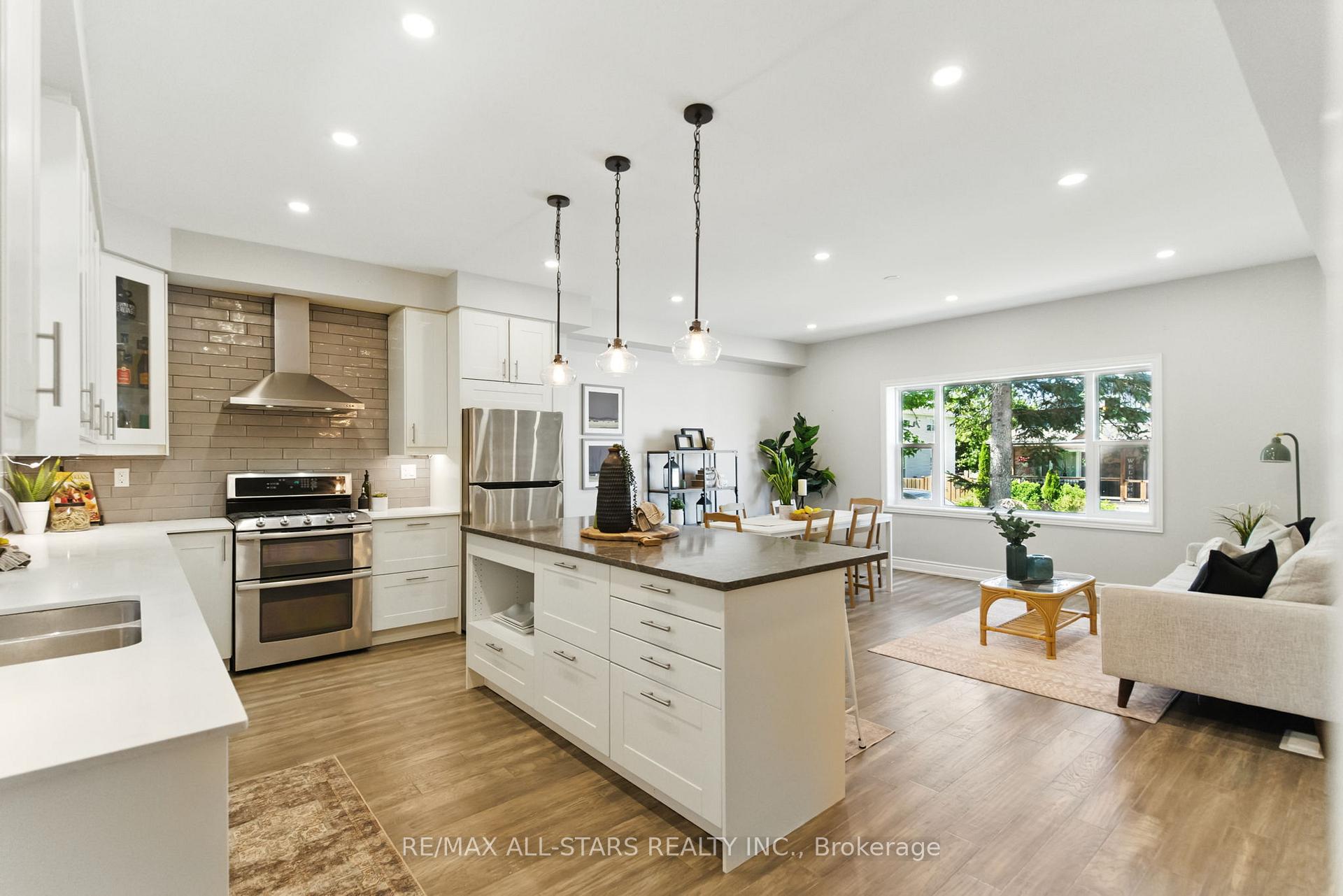 Photo 5 of 96 Mechanic Street, Uxbridge — HOMEH
