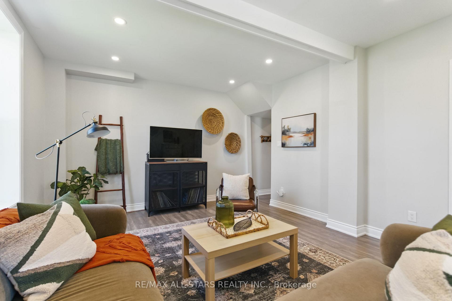 Photo 12 of 96 Mechanic Street, Uxbridge — HOMEH