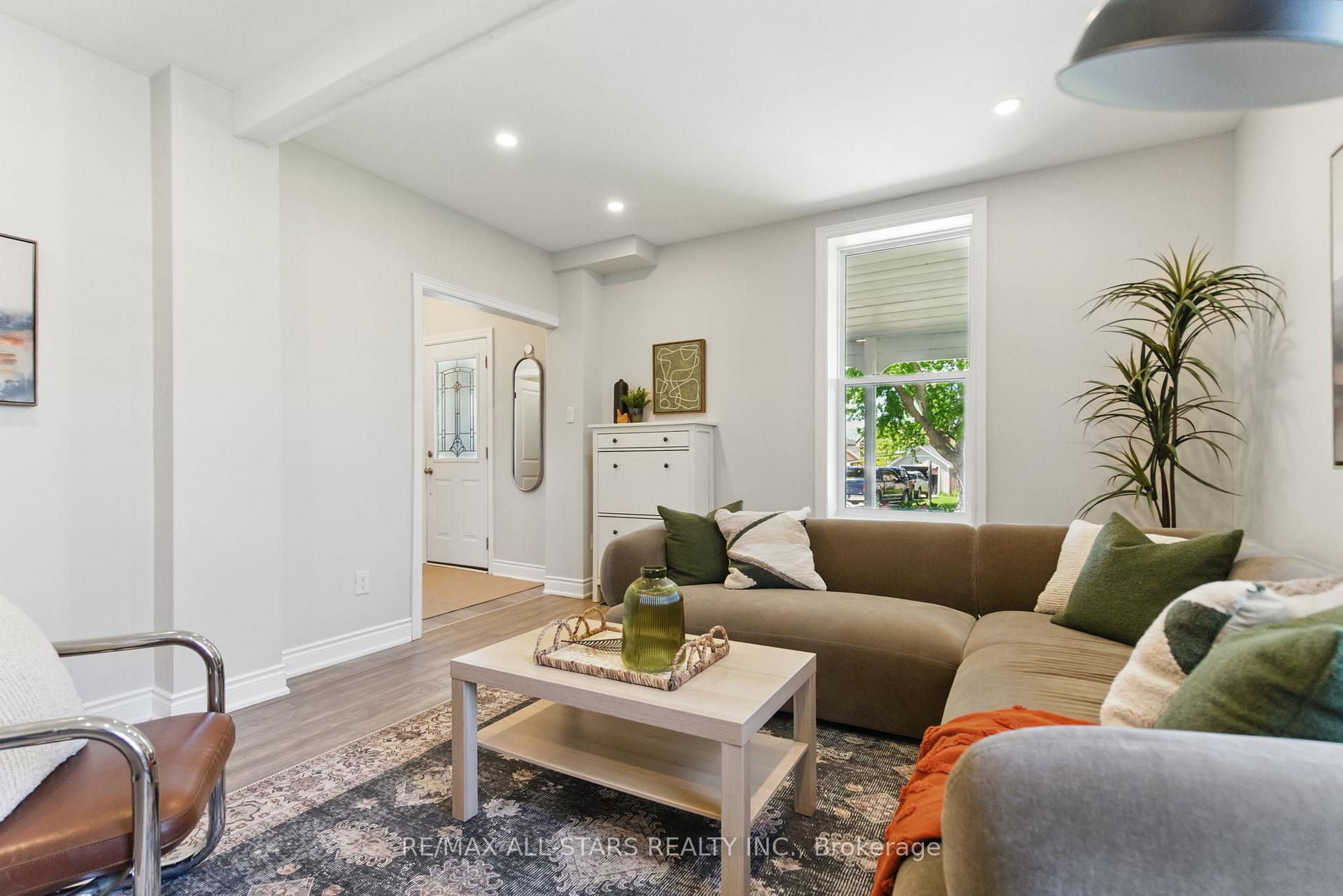 Photo 14 of 96 Mechanic Street, Uxbridge — HOMEH