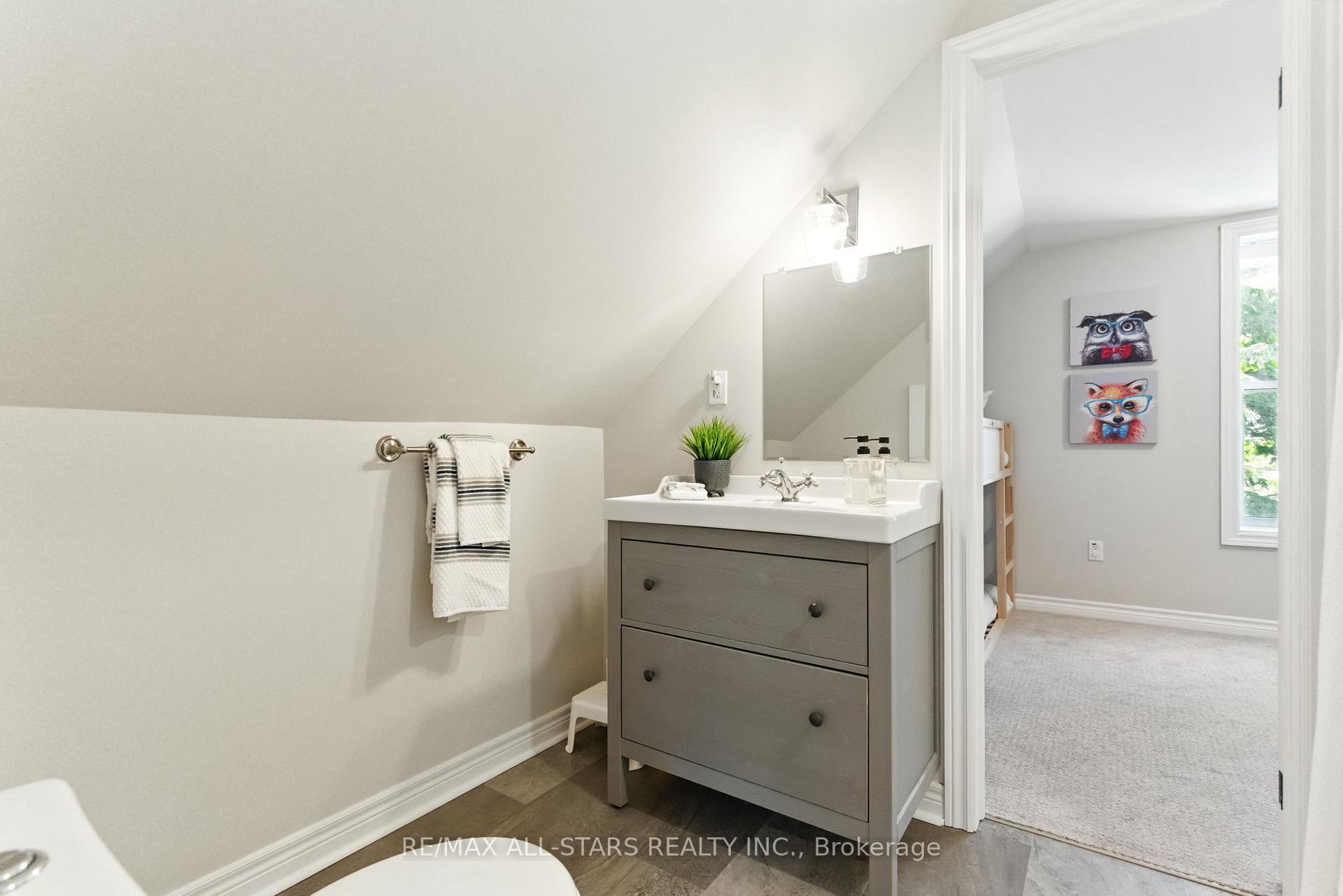 Photo 25 of 96 Mechanic Street, Uxbridge — HOMEH
