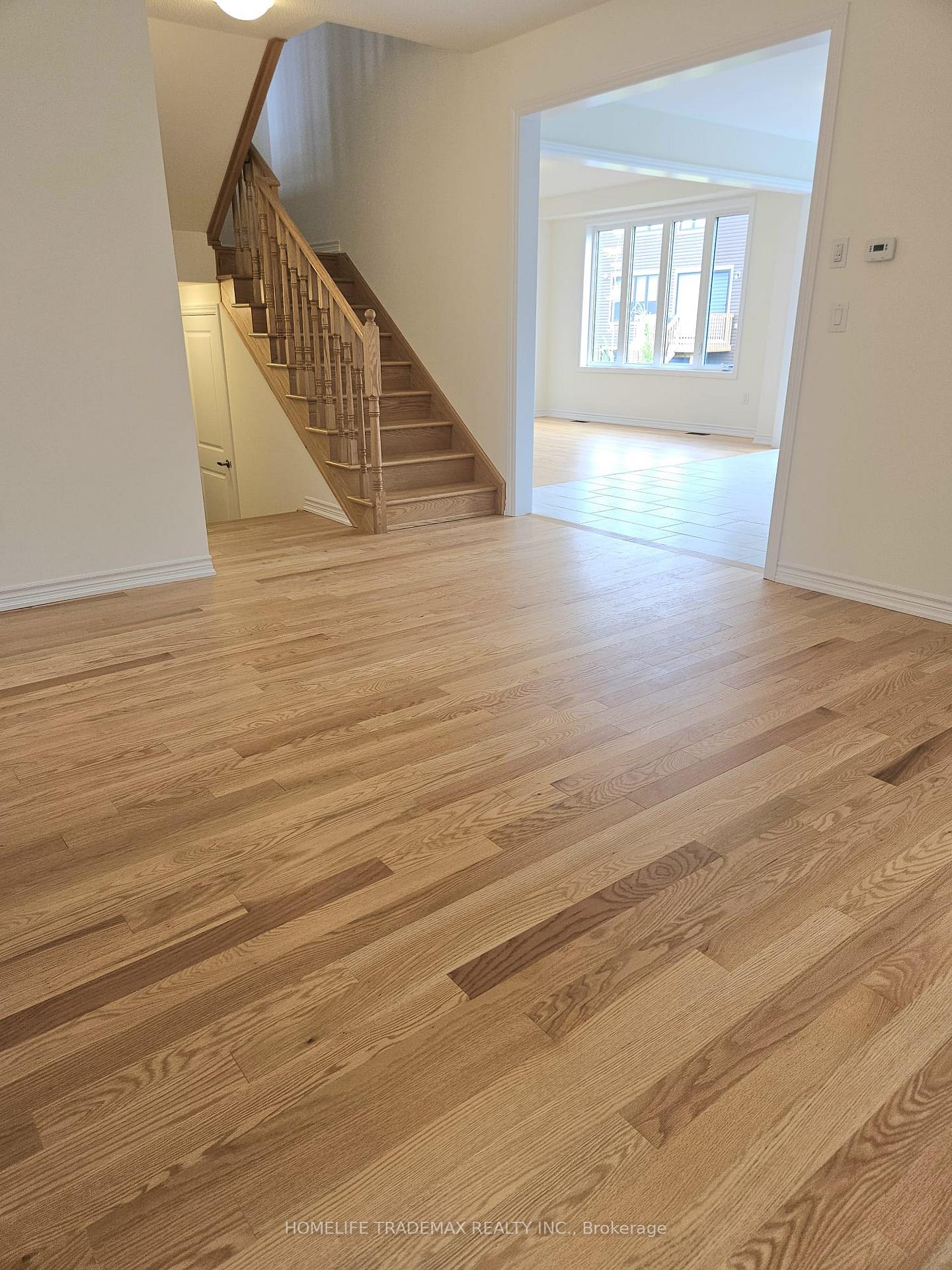 Photo 8 of 151 Rosanne Circle, Wasaga Beach — HOMEH