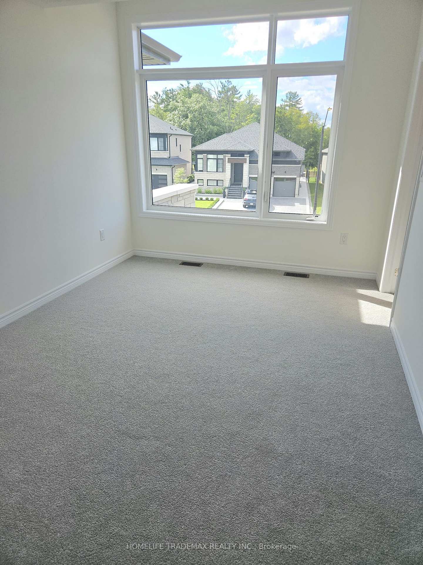 Photo 25 of 151 Rosanne Circle, Wasaga Beach — HOMEH