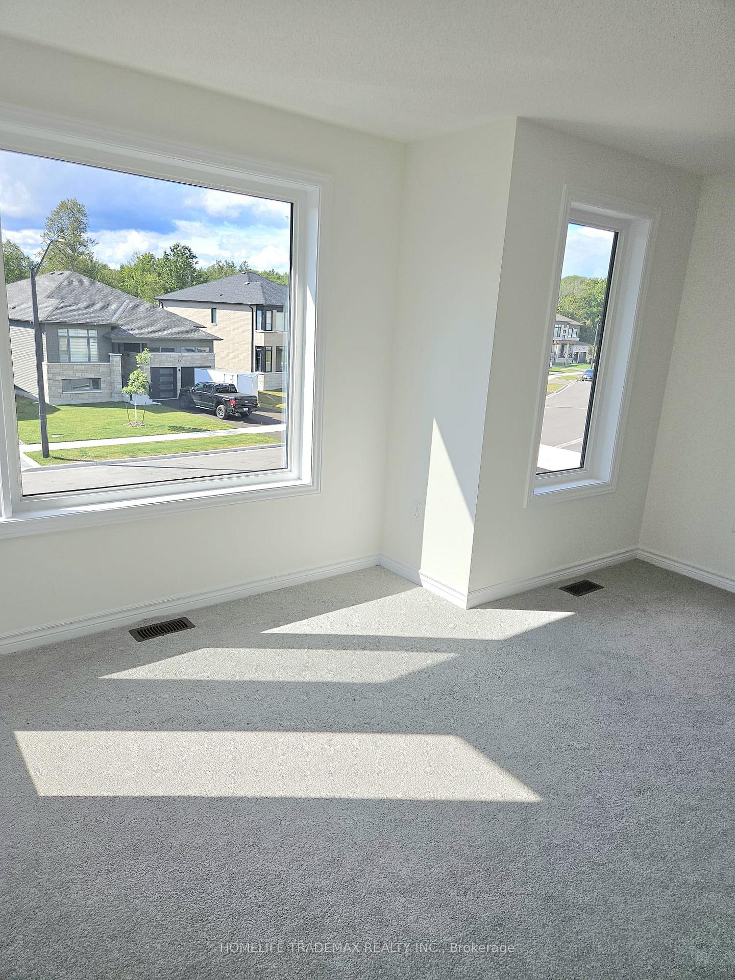 Photo 30 of 151 Rosanne Circle, Wasaga Beach — HOMEH