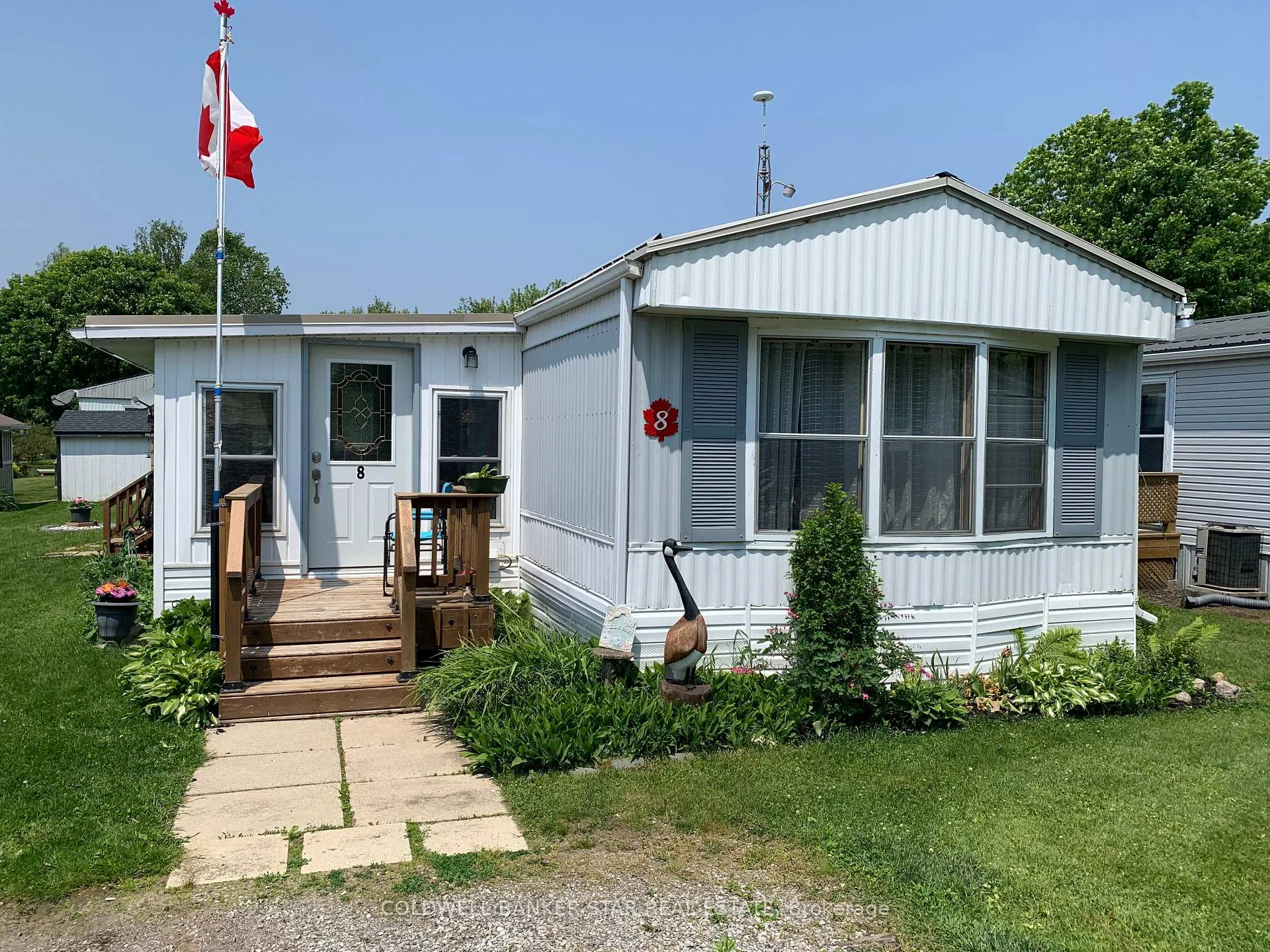 Front of Unit 8, 4899 Plank Road