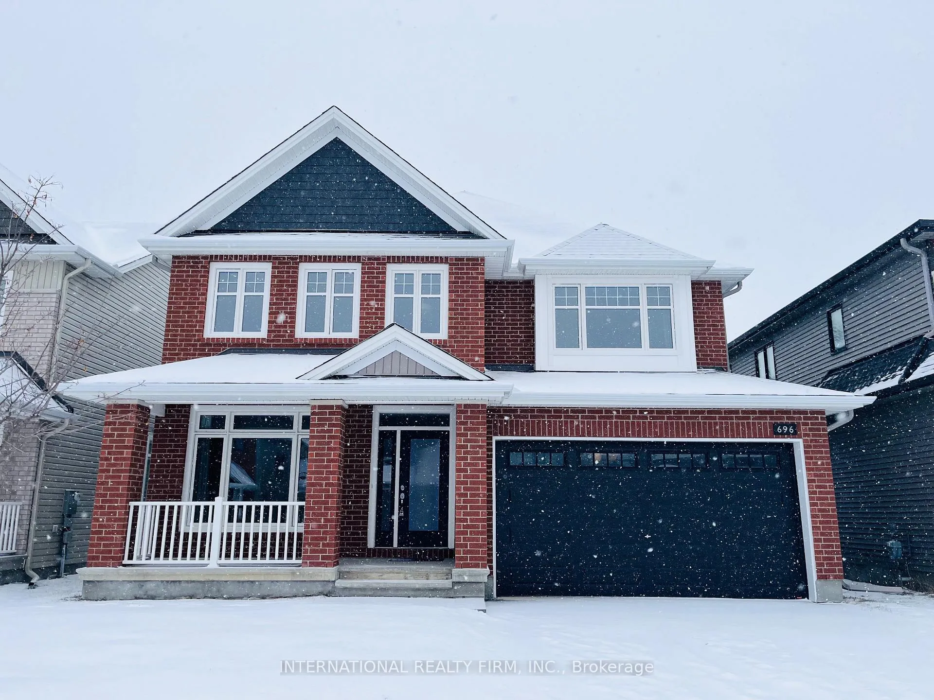 Front of 696 Moonflower Crescent