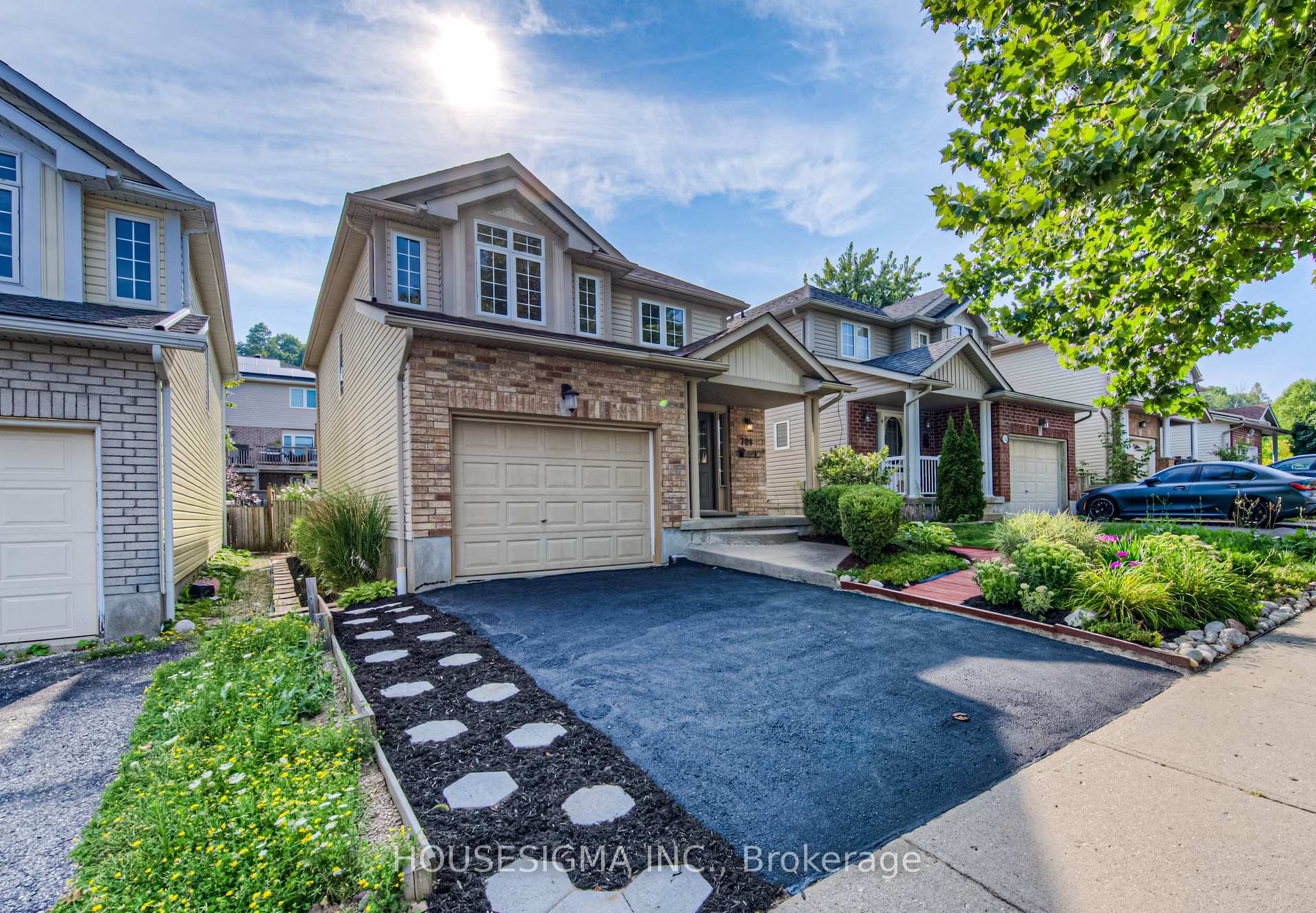 Photo 2 of 721 Black Cherry Street, Waterloo — HOMEH