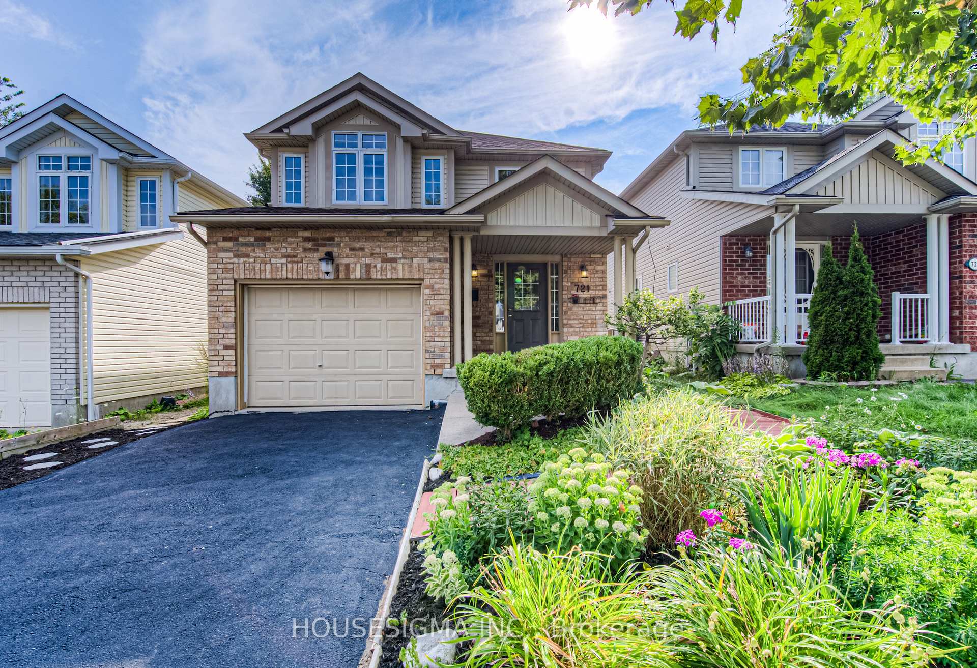 Photo 4 of 721 Black Cherry Street, Waterloo — HOMEH