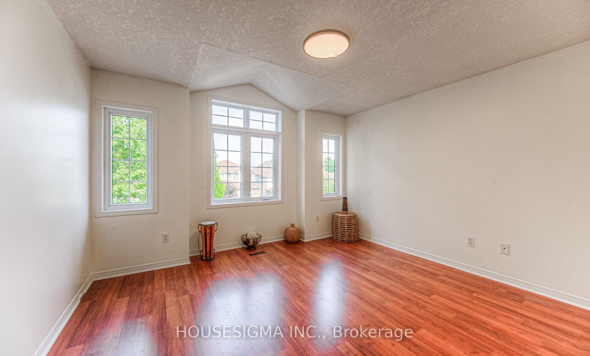 Photo 35 of 721 Black Cherry Street, Waterloo — HOMEH