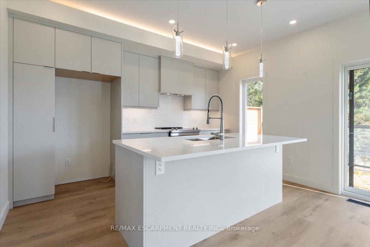 Photo 8 of 11435 Morgans Point Road, Wainfleet, Lakeshore — HOMEH