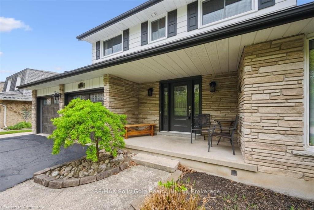 Photo 6 of 312 Craigleith Drive, Waterloo — HOMEH