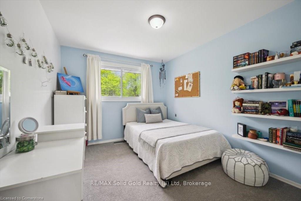 Photo 23 of 312 Craigleith Drive, Waterloo — HOMEH