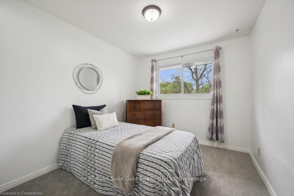 Photo 25 of 312 Craigleith Drive, Waterloo — HOMEH