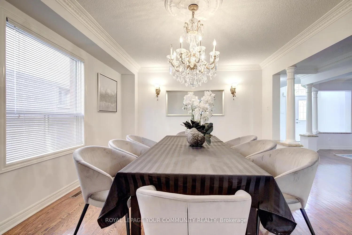 Photo 12 of 108 Kirkbride Crescent, Vaughan, Maple — HOMEH