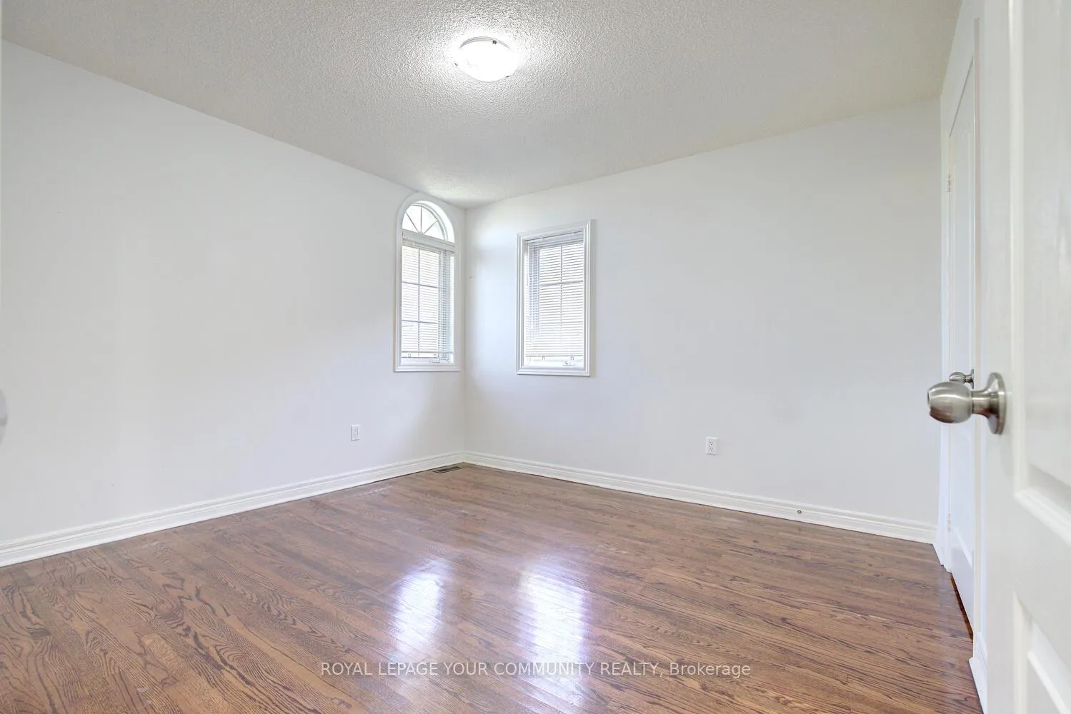 Photo 39 of 108 Kirkbride Crescent, Vaughan, Maple — HOMEH