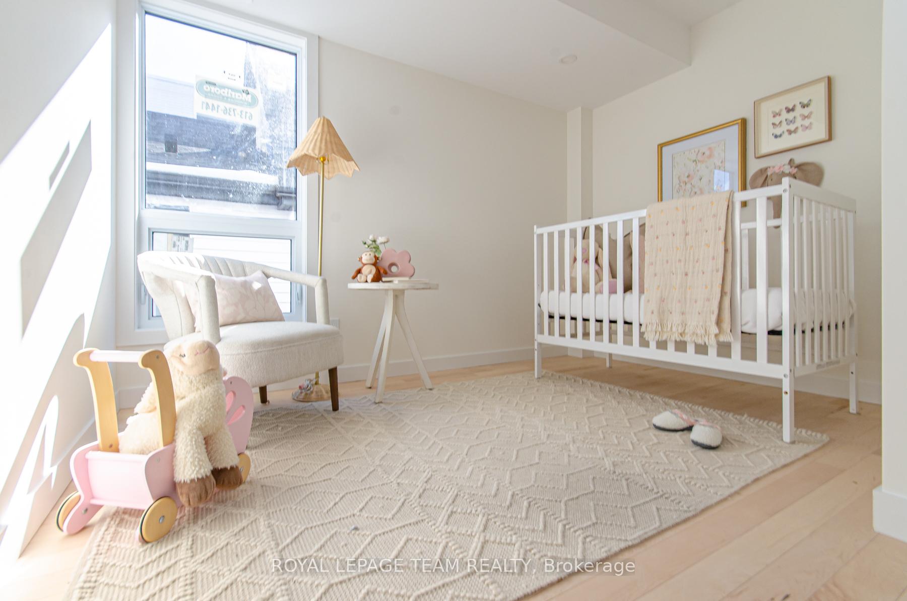 Photo 9 of Unit A, 119 Carruthers Avenue, Ottawa, Mechanicsville — HOMEH