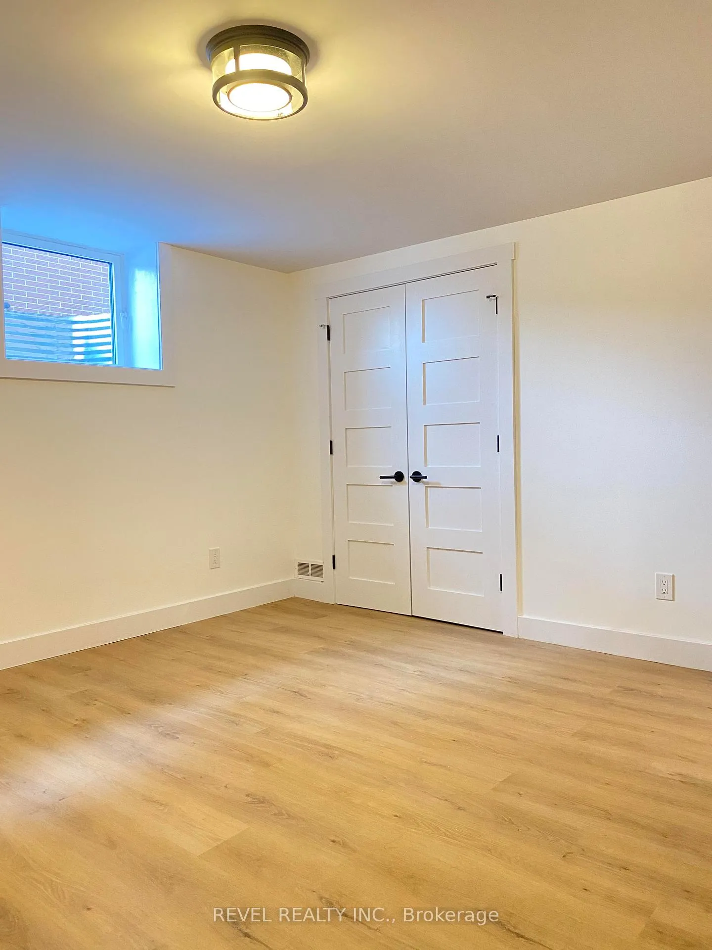Photo 19 of 79 Inwood Crescent, Waterloo — HOMEH