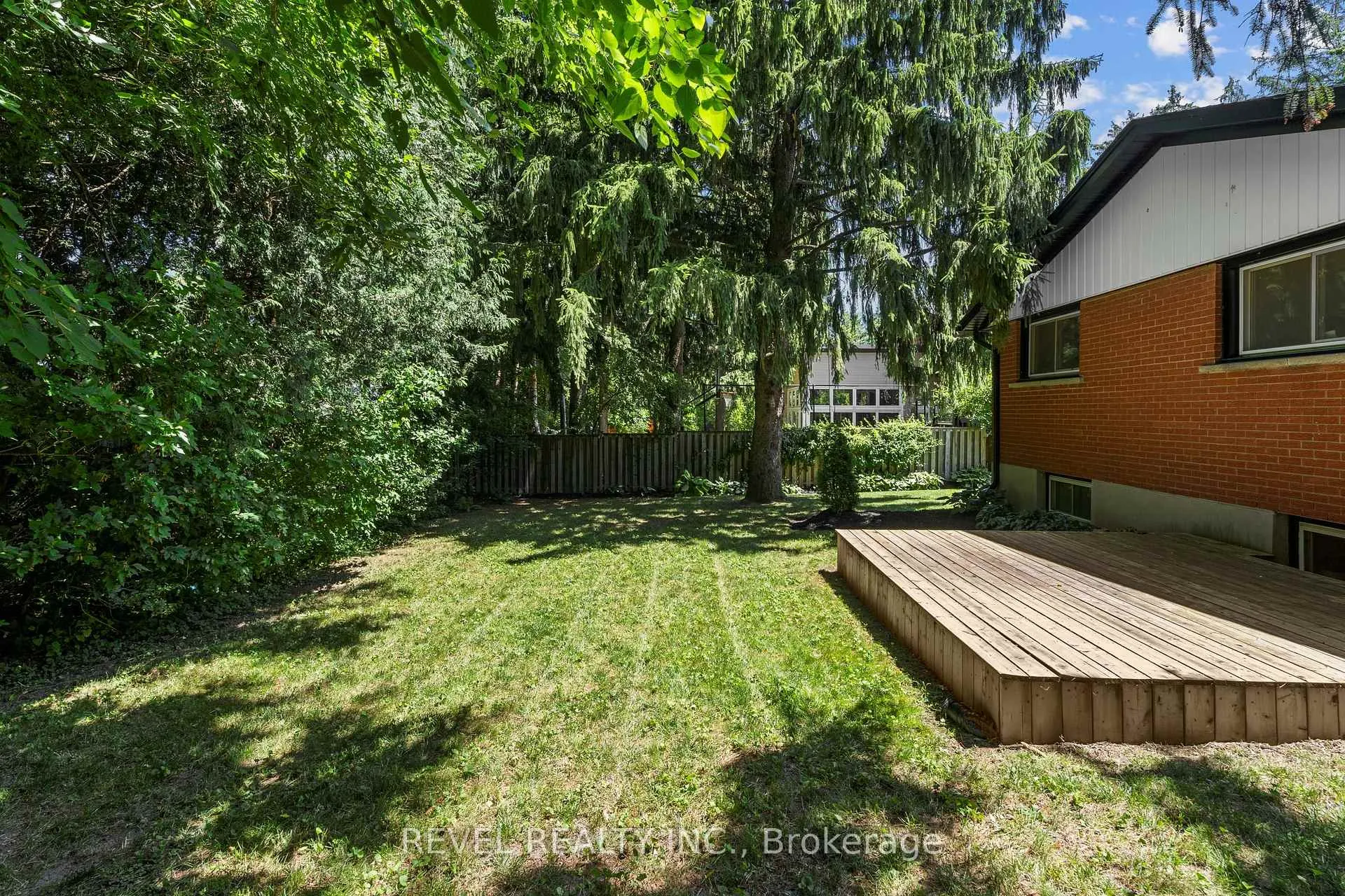 Photo 26 of 79 Inwood Crescent, Waterloo — HOMEH