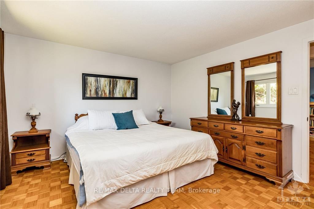 Photo 18 of 564 La Verendrye Drive, Ottawa, Beacon Hill North — HOMEH