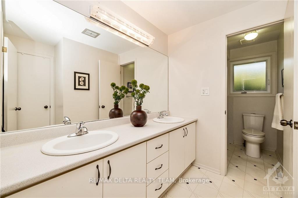 Photo 9 of 564 La Verendrye Drive, Ottawa, Beacon Hill North — HOMEH