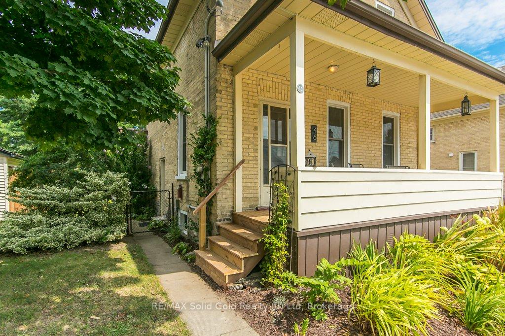 Photo 4 of 46 Young Street E, Waterloo — HOMEH